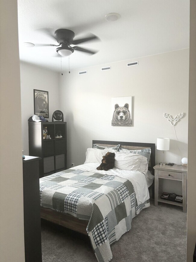 Building Photo - 23600 E 41st Ave