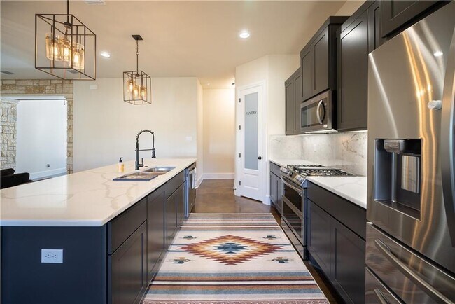 Building Photo - 315 Bluestem Cove