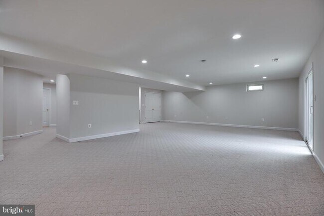 Building Photo - 13646 Sweet Woodruff Ln