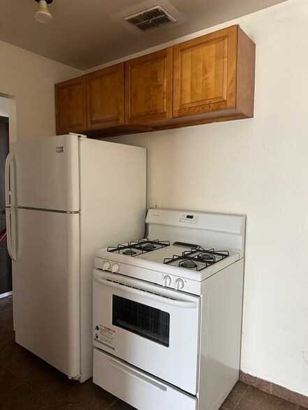 Building Photo - 363 Hawthorne Cir