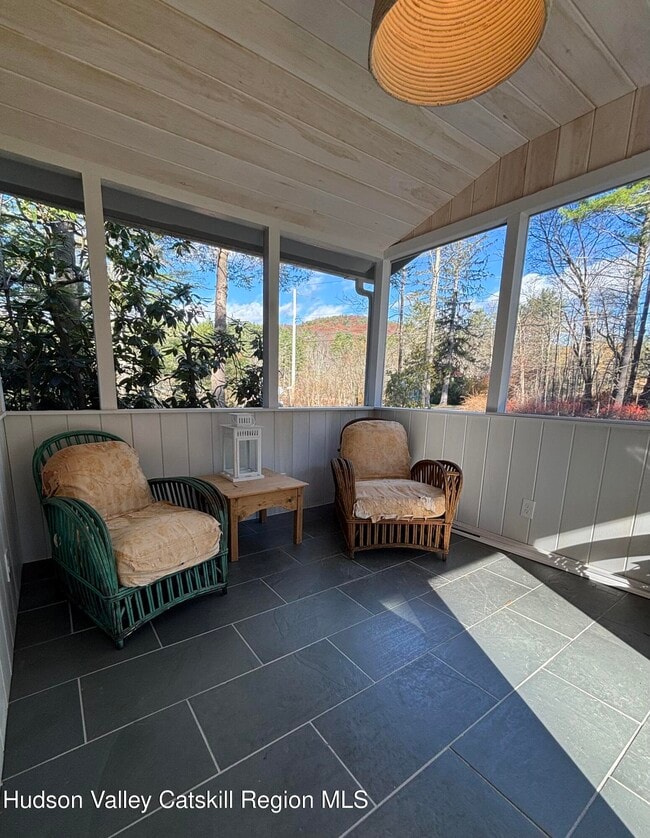 Building Photo - 299 Wittenberg Rd