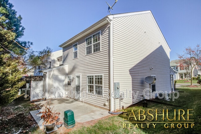 Building Photo - 5223 Malik Dr