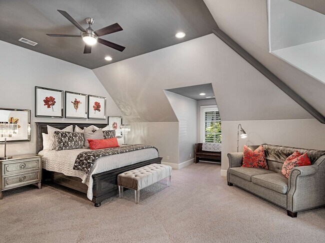 Building Photo - 3807 Harding Pl