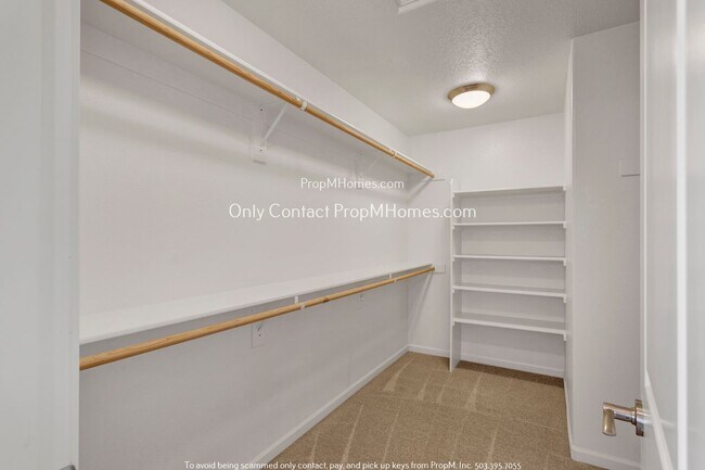 Building Photo - Discover Luxury Living with Exceptional Amenities at Arbor Oaks!