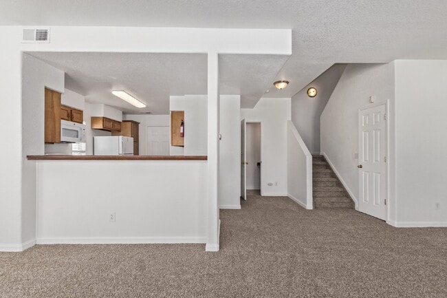 Building Photo - 1080 S Walden Way