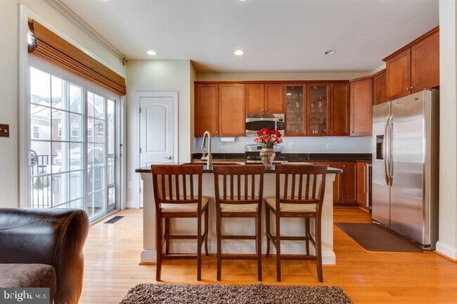 Building Photo - 2149 Red Vine Dr