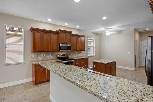 Building Photo - 6255 Sturbridge Ct