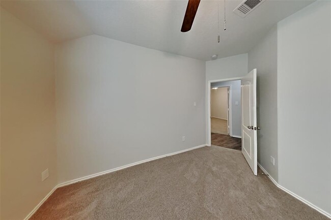 Building Photo - 21414 Mission Falls Dr