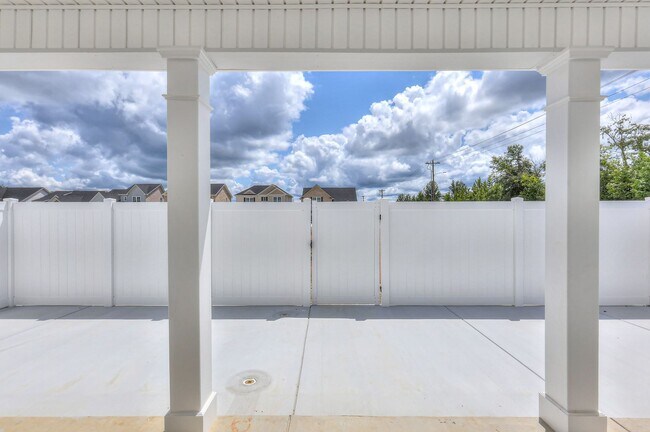 Building Photo - 22 Hardwood Rd