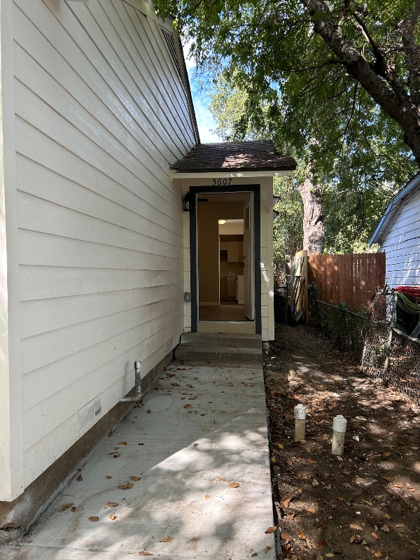 Building Photo - 5607 Hiett Ct