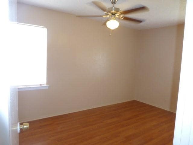 Building Photo - 409 Cliff Dr