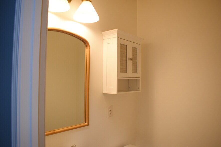 Building Photo - 145 Presley Ln