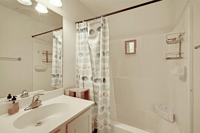 Building Photo - 2525 Wayne Scott Court FOR RENT!