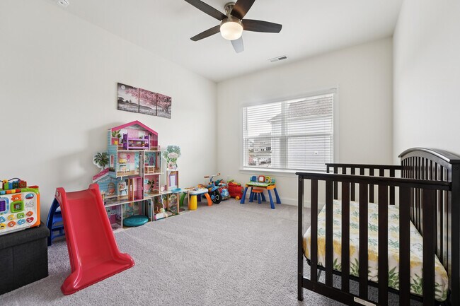 Building Photo - 200 Cloud Berry Ln