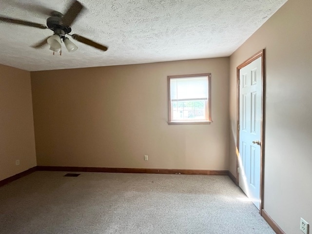 Building Photo - 279 Easy Street Cove