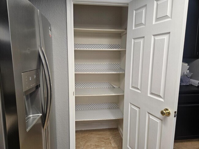 Building Photo - 16172 W Botelho Ave