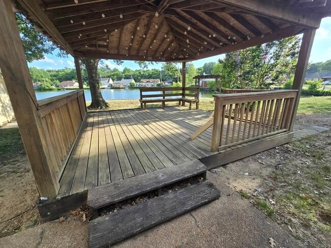 Building Photo - 7155 Coffeeville Cove
