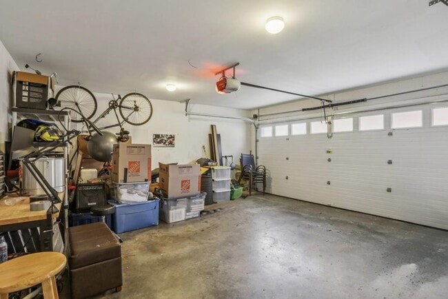 Building Photo - 689 Bonaventure Ave NE