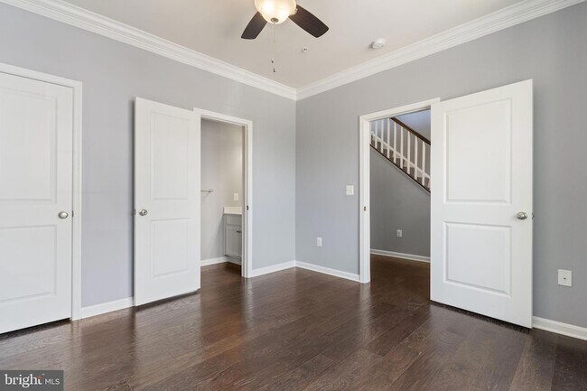Building Photo - 37 Mustang Dr