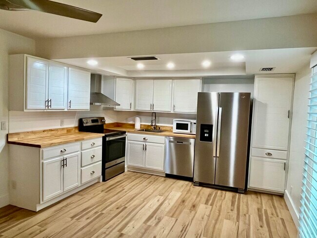 Building Photo - 106 Linda Ln