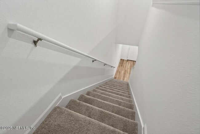 Building Photo - 3989 Mid Century St