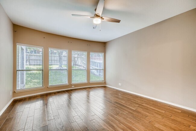Building Photo - Spacious Home in Rogers Ranch Gated Community
