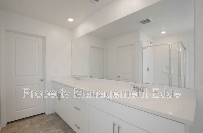 Building Photo - 30183 Sunset Pier Dr