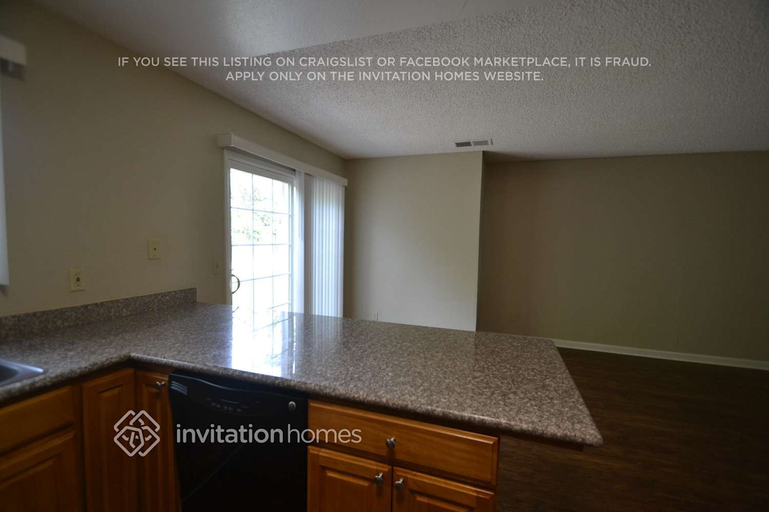 Building Photo - 1104 Jeanne Ct
