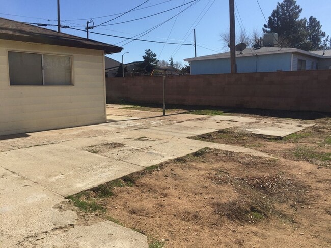 Building Photo - 3 Bdrm, 2 Bath by Thompkins Elementary School