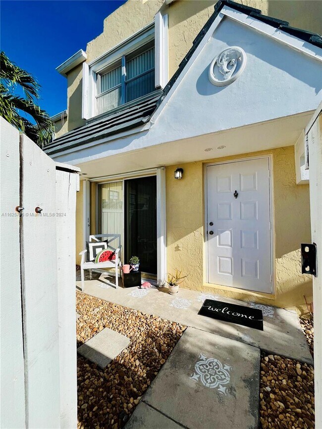Building Photo - 6800 SW 45th Ln