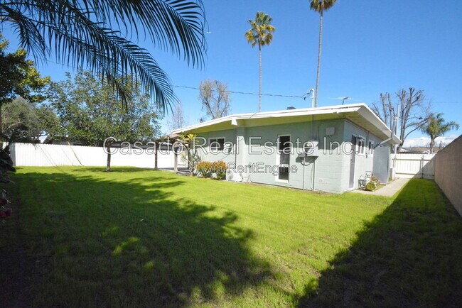 Building Photo - 13958 Dunton Dr