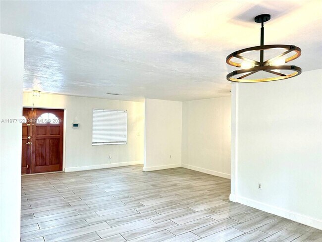 Building Photo - 16665 SW 93rd Ct