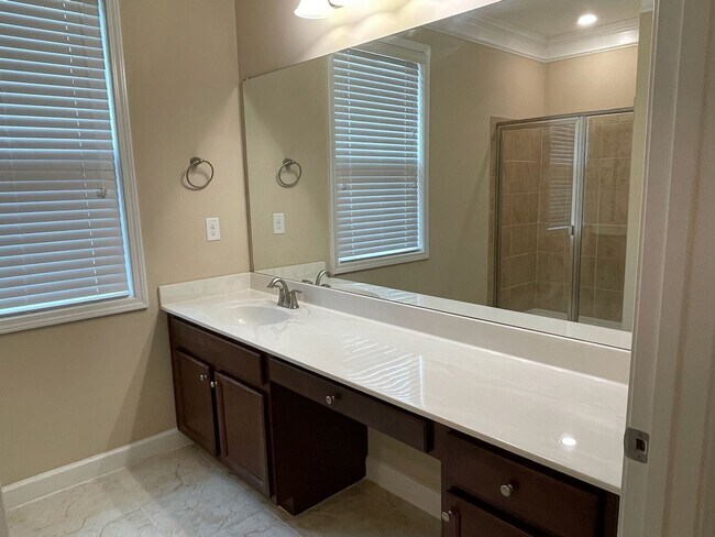 Building Photo - Large, Beautiful Home in Berkeley Hills Estate