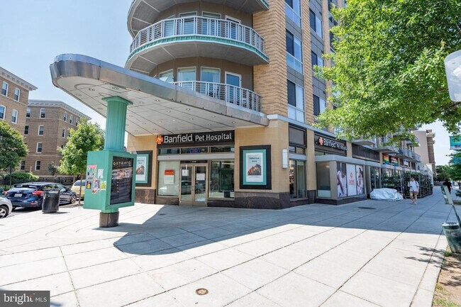 Building Photo - 2460 Ontario Rd NW