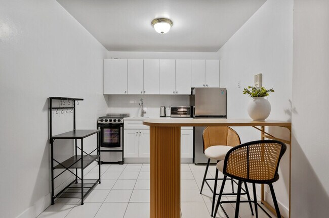 Building Photo - 420 Lexington Ave Ave