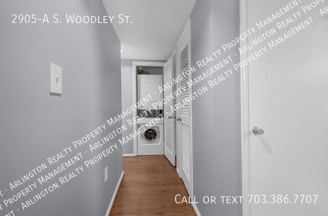 Building Photo - 2905-A S Woodley St