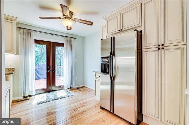 Building Photo - 2601 Seskey Glen Ct