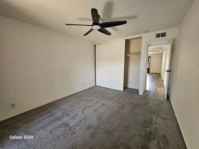 Building Photo - FREE CABLE & INTERNET....WATER & TRASH INC...