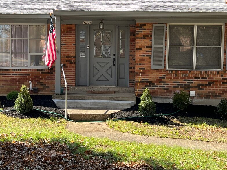 Primary Photo - 1399 Sleepy Hollow Rd