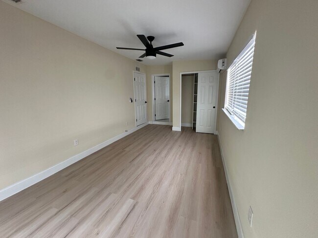 Building Photo - Beautifully renovated 3-bedroom, 2-bath home located in the heart of South Tampa