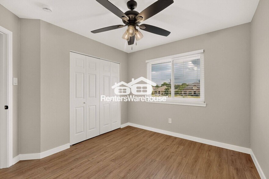 Building Photo - 8008 Cornell Dr