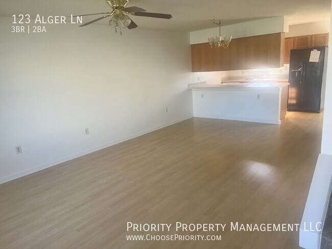 Building Photo - 123 Alger Ln