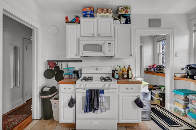 Building Photo - 68 Sheldon Terrace