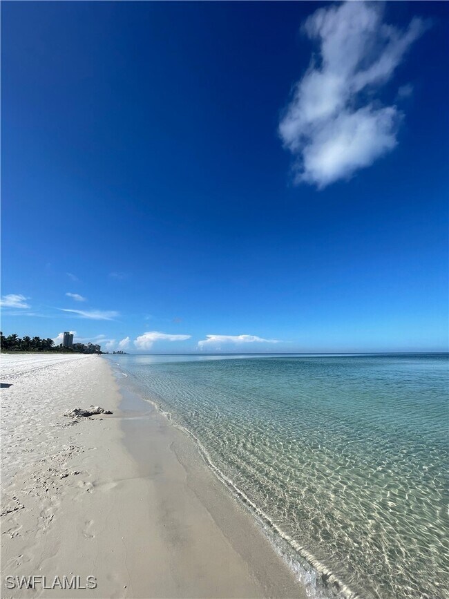 Building Photo - 10525 Gulf Shore Dr