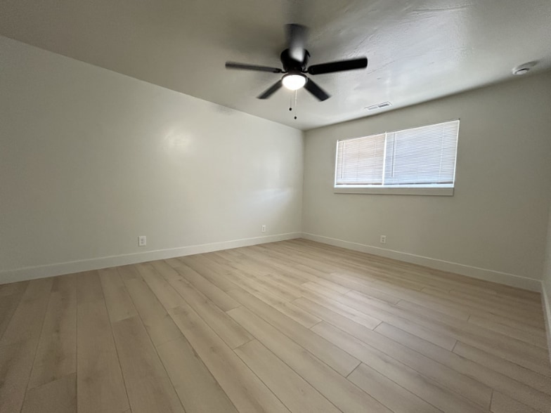 Building Photo - 1843 Parkway Blvd