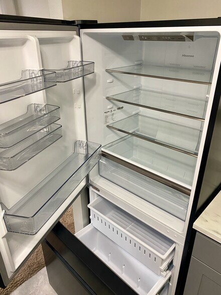 Building Photo - 400 Taylor Ave NW