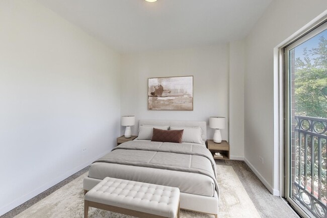 Building Photo - 1155 W Roosevelt Rd