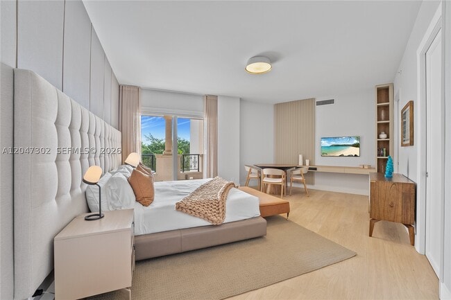 Building Photo - 5242 Fisher Island Dr