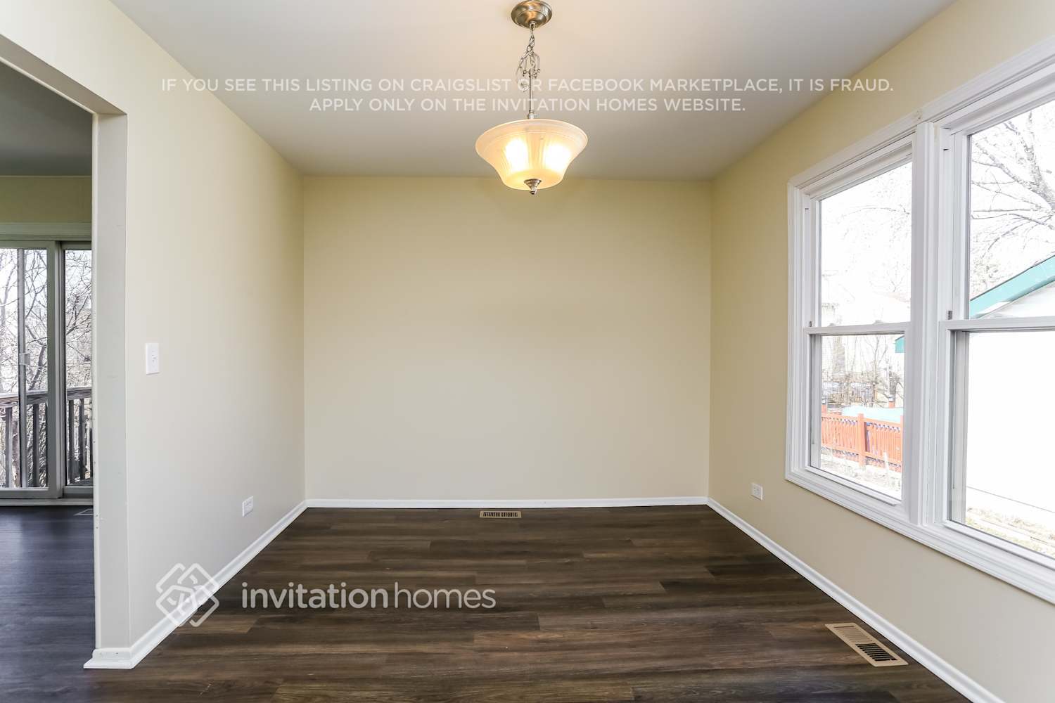 Building Photo - 233 Whitewater Dr