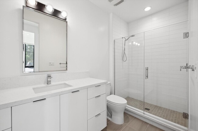 Building Photo - Luxurious Modern Single Family Home in West Menlo Park Available Now!